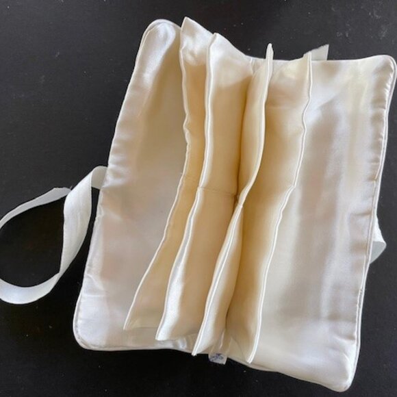 Travel Jewellery Wrap/Roll SATIN JEWELLERY ROLL Case for Travel - Picture 3 of 13